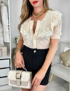 Chemisier Beige Broderie Et Buste Dentelle 9 Chemisier Beige Broderie Et Buste Dentelle -Vive Le Style Boutique chemisier beige broderie et buste dentelle 3