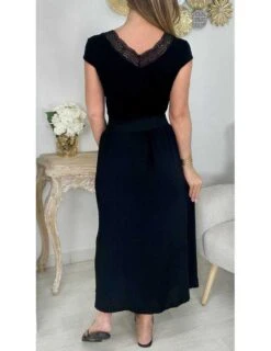 Jupe Longue Boutonnée Et Fendue Noire -Vive Le Style Boutique jupe longue boutonnee et fendue noire 2