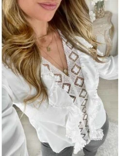 Ma Blouse Petits Volants Et Brodée "White" 6 Ma Blouse Petits Volants Et Brodée "White" -Vive Le Style Boutique ma blouse petits volants et brodee white 1