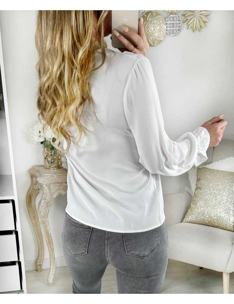Ma Blouse Petits Volants Et Brodée "White" 5 Ma Blouse Petits Volants Et Brodée "White" – Image 3