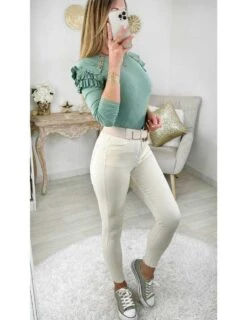 Mon Joli Pull Vert Amande Côtelé "volants Et Boutons Dorés "