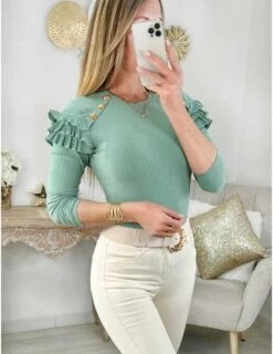 Mon Joli Pull Vert Amande Côtelé "volants Et Boutons Dorés " -Vive Le Style Boutique mon joli pull vert amande cotele volants et boutons dores 1 3