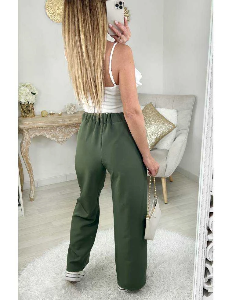 Mon Pantalon Fluide Et Droit Kaki " So Classic" 5 Mon Pantalon Fluide Et Droit Kaki " So Classic" – Image 3