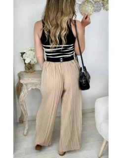 Mon Pantalon Plissé Caramel " Gold Chain" -Vive Le Style Boutique mon pantalon plisse caramel gold chain 2