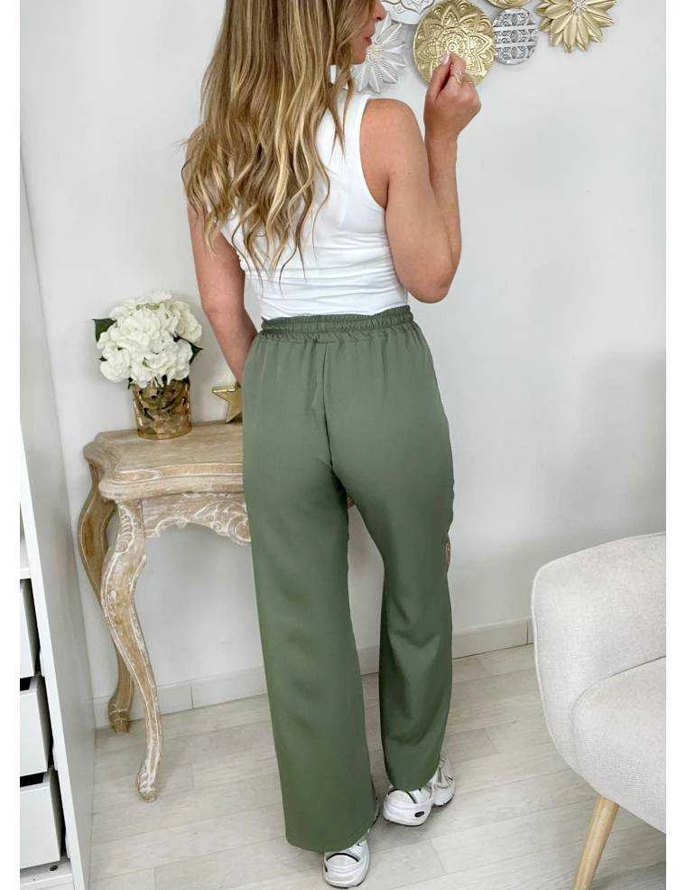 Mon Pantalon Style Jogging Kaki 4 Mon Pantalon Style Jogging Kaki – Image 2
