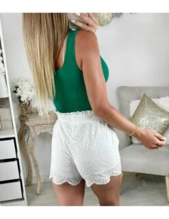 Mon Petit Short Blanc Taille Nouée " Full Broderie" -Vive Le Style Boutique mon petit short blanc taille nouee full broderie 5