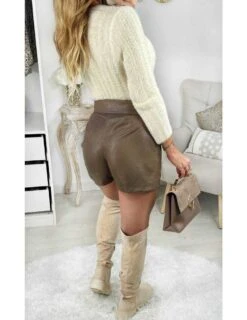 Mon Petit Short Taupe Style Cuir Et Sa Ceinture -Vive Le Style Boutique mon petit short taupe style cuir et sa ceinture 2