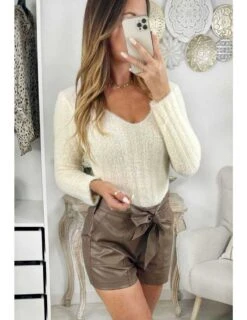 Mon Petit Short Taupe Style Cuir Et Sa Ceinture