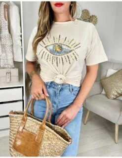 Tee Shirt Beige Oversize Motif œil Et Sequins -Vive Le Style Boutique tee shirt beige oversize motif oeil et sequins 2